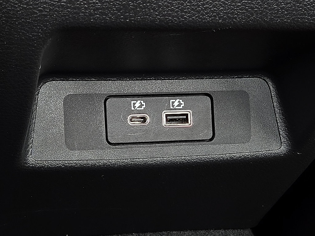 Used 2025 Nissan Altima 2.5 SR w/ SR Premium Package FWD image 10