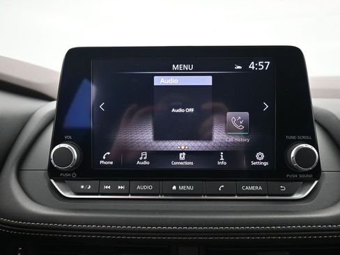 Used 2023 Nissan Rogue SV image 13