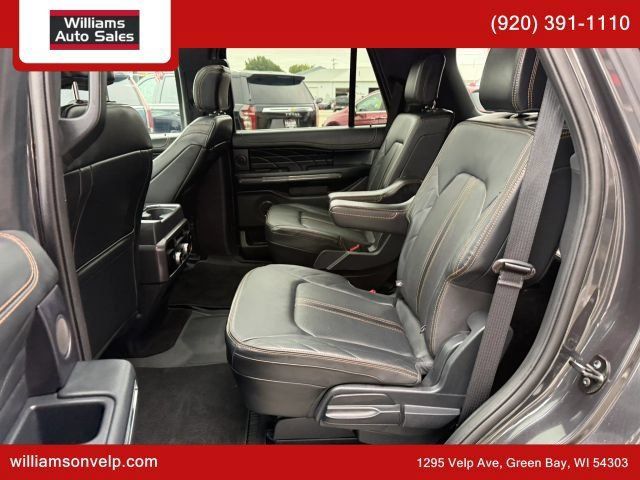 Used 2023 Ford Expedition Platinum AWD/4WD image 14