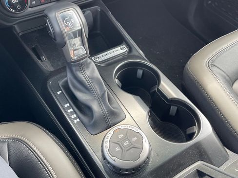 New 2025 Ford Bronco Outer Banks image 15