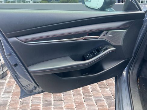 Used 2023 MAZDA MAZDA3 s FWD image 12
