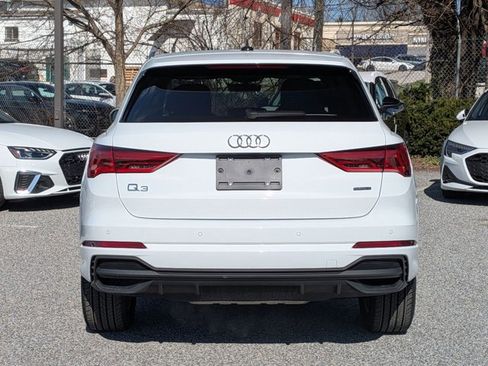 Certified 2025 Audi Q3 2.0T Premium w/ Convenience Package image 7