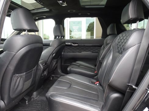 Used 2022 Hyundai Palisade Calligraphy FWD image 15