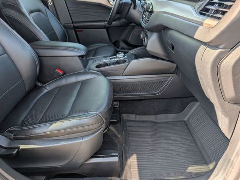 Used 2022 Ford Escape SEL w/ Technology Package image 29