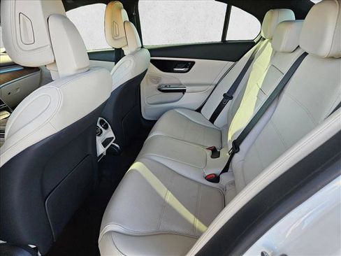 Used 2024 Mercedes-Benz C 300 Sedan image 18