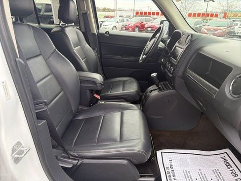 Used 2015 Jeep Patriot High Altitude image 19