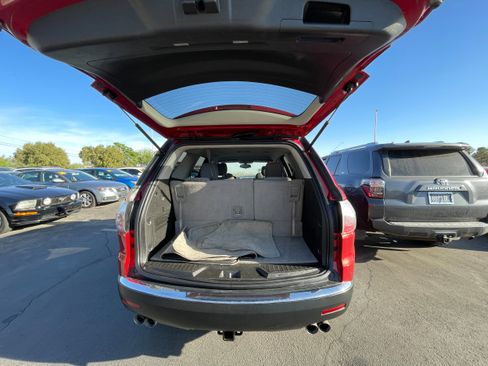 Used 2012 GMC Acadia SL w/ Preferred Package image 25