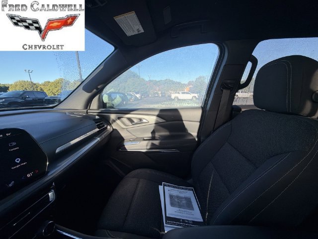 Used 2026 Chevrolet Traverse LT FWD image 11