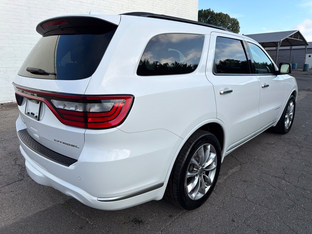 Used 2022 Dodge Durango Citadel RWD image 2