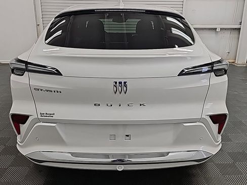 New 2026 Buick Envista Avenir image 7