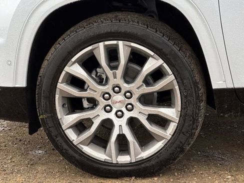 New 2026 GMC Acadia Denali w/ Super Cruise Package image 34