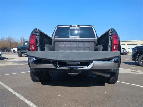 Used 2025 RAM 3500 Laramie w/ Max Tow Package image 35