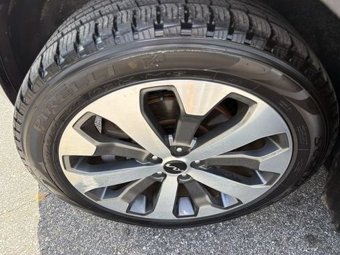 Used 2022 Kia Telluride EX w/ EX Premium Package FWD image 31