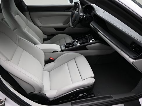 Certified 2024 Porsche 911 Carrera RWD image 10