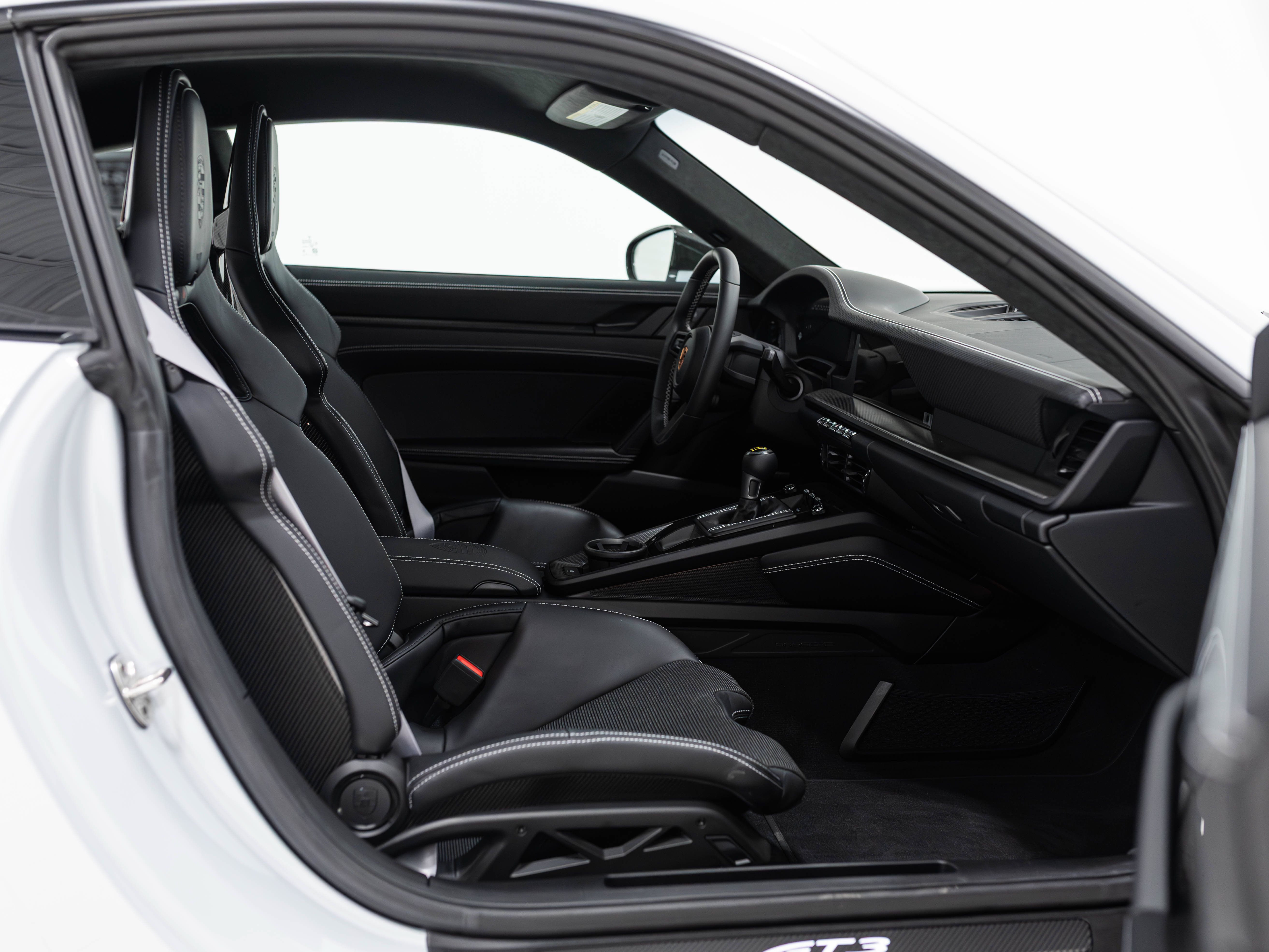 Used 2026 Porsche 911 GT3 RWD image 41