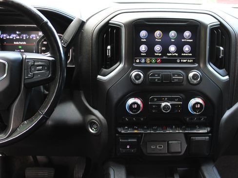 Used 2020 GMC Sierra 1500 AT4 w/ AT4 Premium Package AWD/4WD image 16
