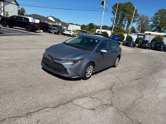 Used 2025 Toyota Corolla LE FWD image 11