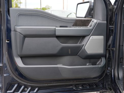 Used 2022 Ford F150 Lariat w/ Equipment Group 502A High AWD/4WD image 16