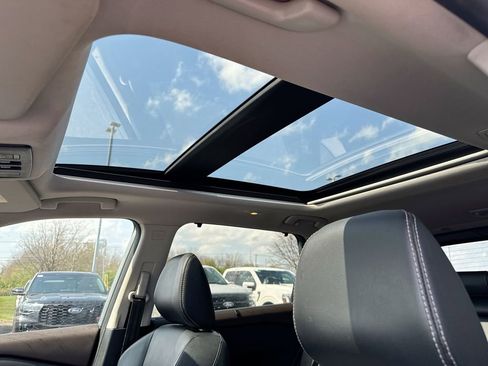 Used 2021 Nissan Rogue SL w/ Premium Package image 20