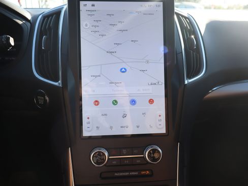 Used 2024 Ford Edge Titanium w/ Titanium Elite Package image 18