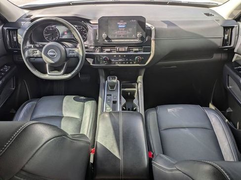 Used 2022 Nissan Pathfinder SV FWD image 23