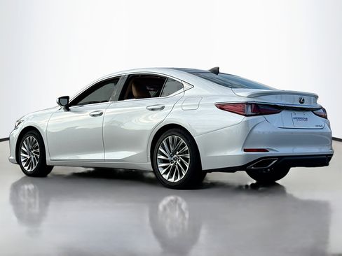 Certified 2023 Lexus ES 350 Ultra Luxury w/ Accessory Package (Z2) image 12