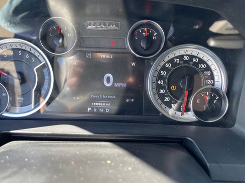 Used 2014 RAM 1500 Laramie w/ Convenience Group image 20