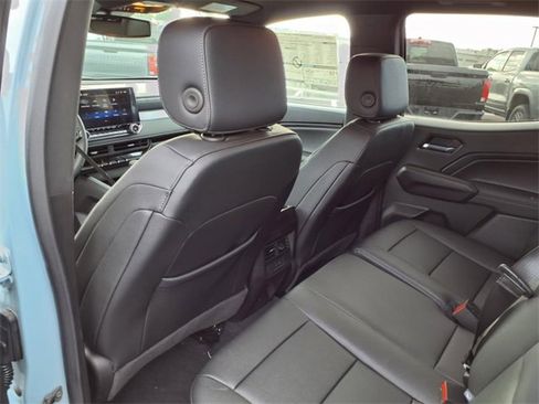 New 2025 Chevrolet Colorado LT w/ LT Convenience Package image 9