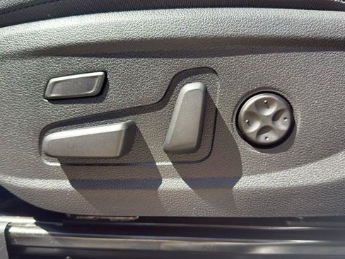 Used 2021 Hyundai Santa Fe Limited AWD/4WD image 15