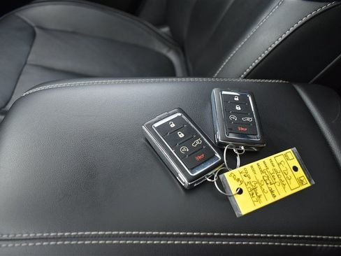 Used 2022 Jeep Grand Cherokee L Limited AWD/4WD image 22