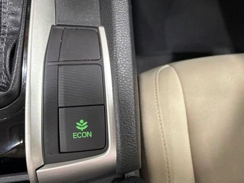 Used 2019 Honda Civic EX image 41