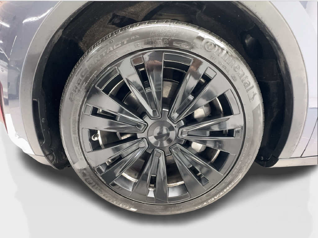 Used 2023 Tesla Model Y Long Range AWD/4WD image 14