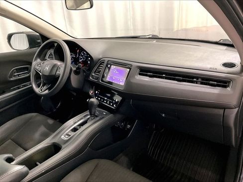 Used 2017 Honda HR-V EX image 14