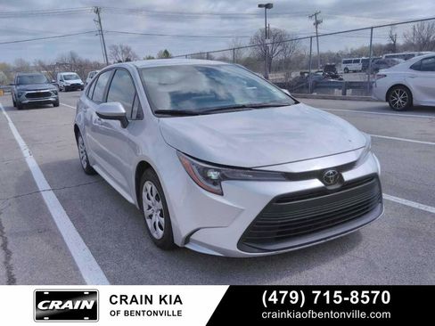 Used 2024 Toyota Corolla LE image 1
