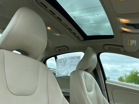 Used 2015 Volvo S60 T5 Platinum FWD image 16
