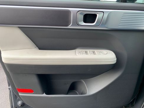 Used 2025 Hyundai Santa Fe SEL image 18