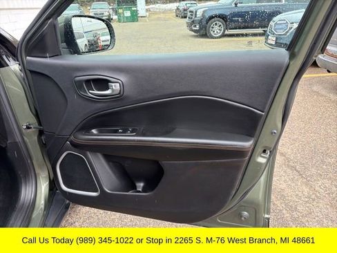 Used 2018 Jeep Compass Limited image 40