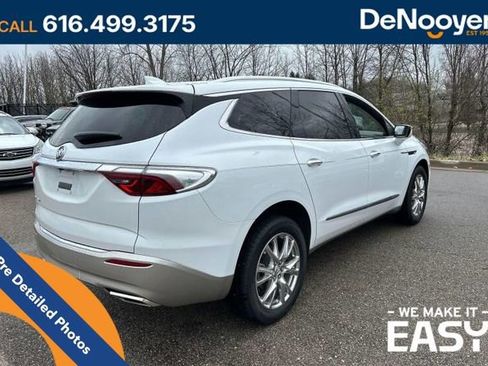 Used 2024 Buick Enclave Essence w/ Experience Buick Package FWD image 5
