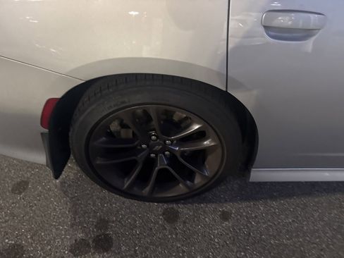 Used 2023 Dodge Charger Scat Pack w/ Navigation & Travel Group image 9