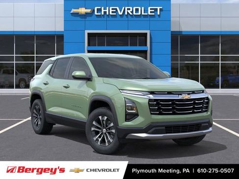 New 2026 Chevrolet Equinox LT w/ Convenience Package II FWD image 9