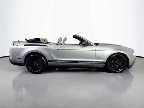 Used 2011 Ford Mustang Premium w/ 201A Rapid Spec Order Code image 5