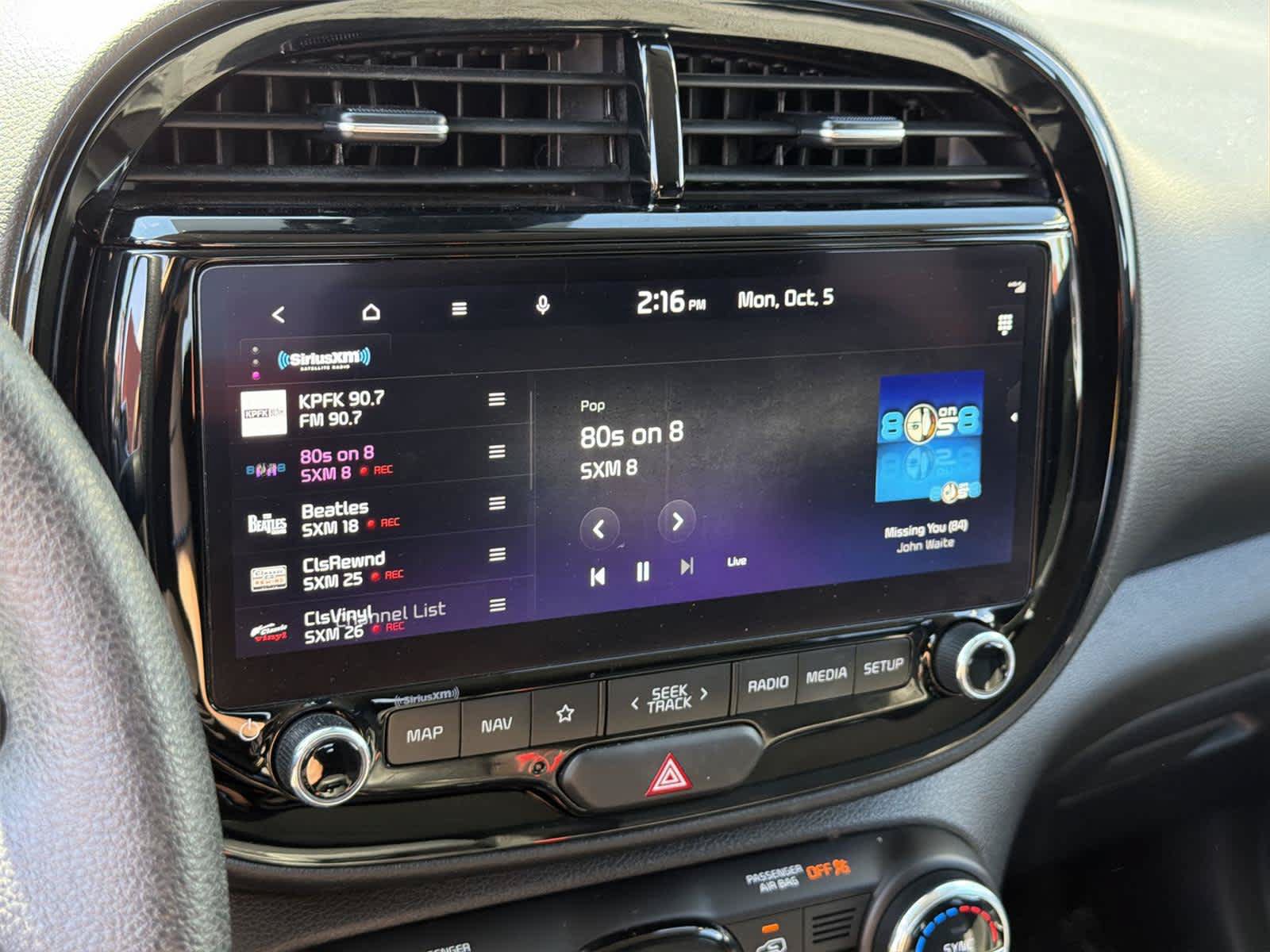 Used 2023 Kia Soul S FWD image 17