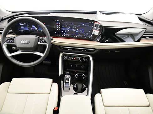 Used 2025 Audi Q5 Premium Plus w/ Premium Plus AWD/4WD image 20
