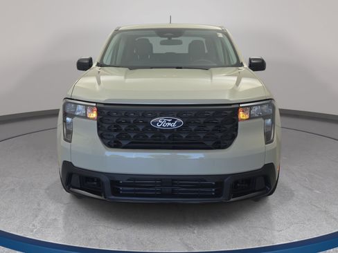 Used 2025 Ford Maverick XLT w/ XLT Luxury Package AWD/4WD image 2
