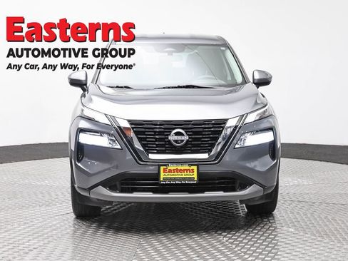 Used 2023 Nissan Rogue SV AWD/4WD image 2