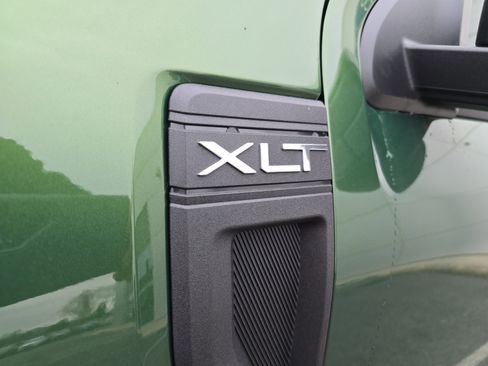 New 2025 Ford Maverick XLT w/ XLT Luxury Package image 12