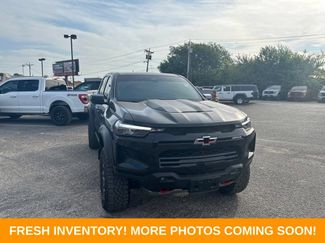 Used 2024 Chevrolet Colorado ZR2 w/ Technology Package AWD/4WD video 1