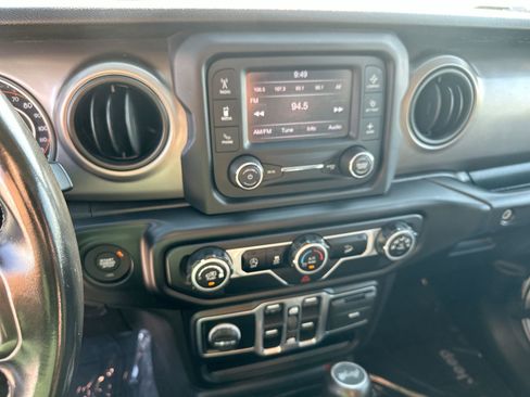 Used 2020 Jeep Wrangler Unlimited Sport S image 16