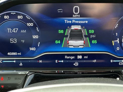 Used 2024 Chevrolet Silverado 2500 LTZ w/ LTZ Convenience Package image 28