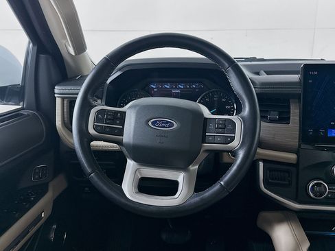 Used 2024 Ford Expedition Max Limited image 18